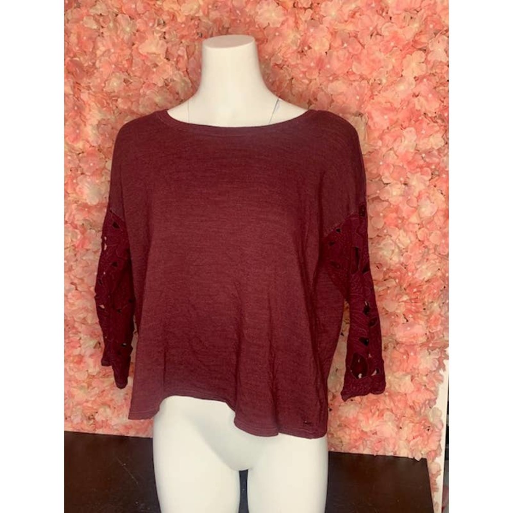 American Eagle Wine Medium Shirt